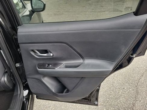 New 2026 Nissan Kicks SV w/ SV Premium Package FWD image 29