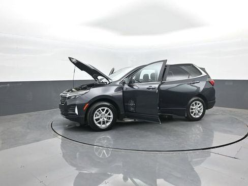 Used 2022 Chevrolet Equinox LT AWD/4WD image 43
