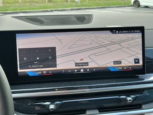New 2026 BMW X5 xDrive40i w/ Executive Package AWD/4WD image 19