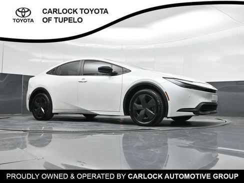 Used 2026 Toyota Prius LE FWD image 47