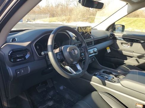 New 2025 Honda Pilot EX-L image 18