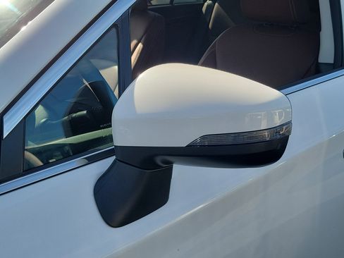 Used 2019 Subaru Outback 3.6R Touring w/ Popular Package #3A image 11