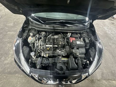 Used 2018 Nissan Kicks S FWD image 22