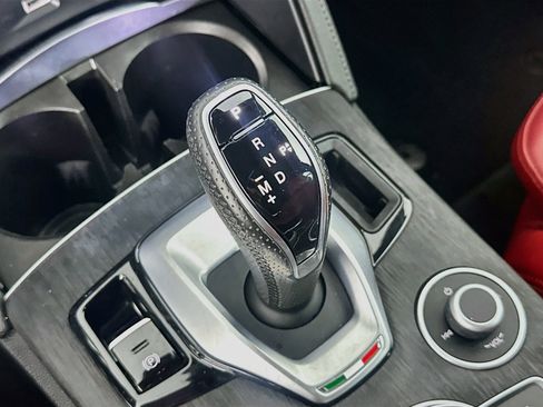 Used 2023 Alfa Romeo Stelvio Sprint RWD image 25