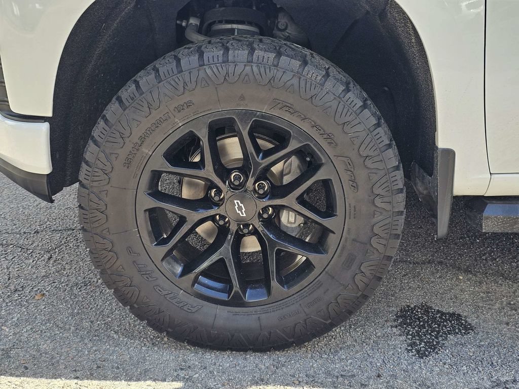Used 2019 Chevrolet Silverado 1500 RST AWD/4WD image 12
