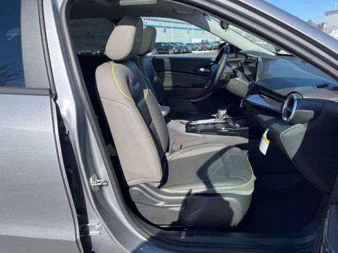New 2026 Chevrolet Trax ACTIV w/ Sunroof Package image 15