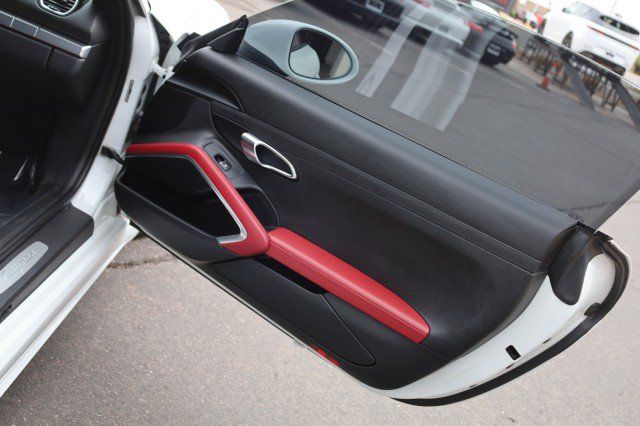 Used 2018 Porsche 718 Cayman RWD image 42