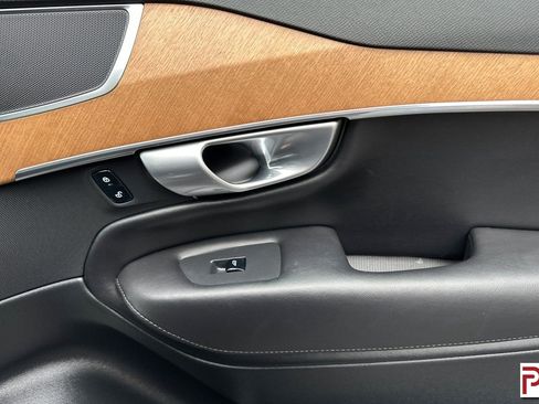 Used 2024 Volvo XC90 B6 Plus image 22