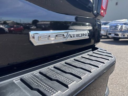 Used 2020 GMC Sierra 1500 Elevation w/ Elevation Convenience Package AWD/4WD image 11