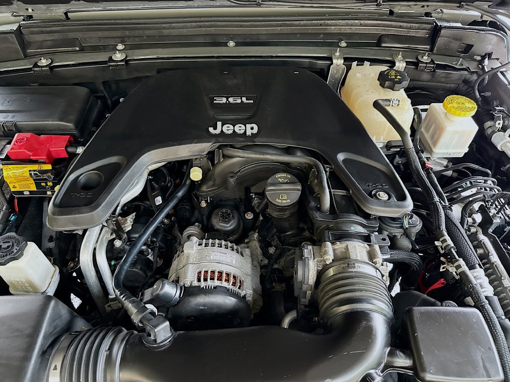 Certified 2021 Jeep Gladiator Sport w/ Trailer Tow Package AWD/4WD image 30