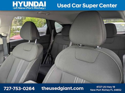 Used 2024 Hyundai Tucson SEL FWD image 3