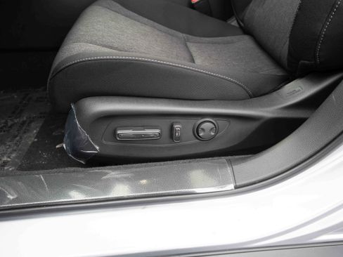 New 2025 Honda Accord SE image 12