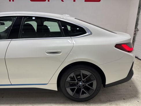 Used 2023 BMW i4 eDrive40 w/ Premium Package image 6
