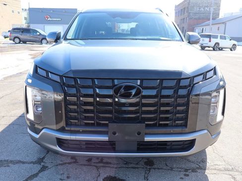 Used 2023 Hyundai Palisade Limited image 13