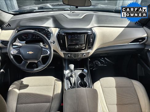 Used 2022 Chevrolet Traverse LS image 24