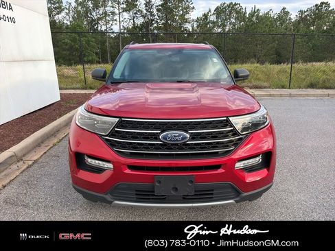 Used 2020 Ford Explorer XLT w/ Equipment Group 202A AWD/4WD image 6