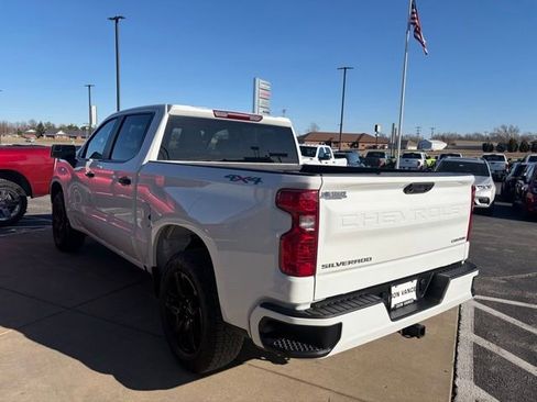 Used 2022 Chevrolet Silverado 1500 Custom image 4