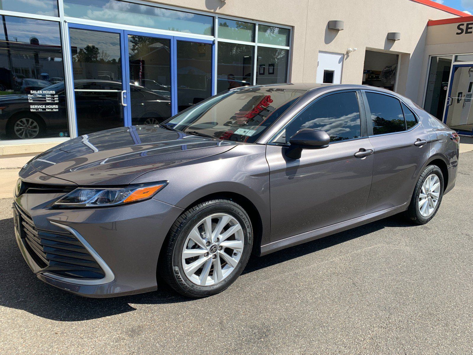 Used 2023 Toyota Camry LE AWD/4WD image 1