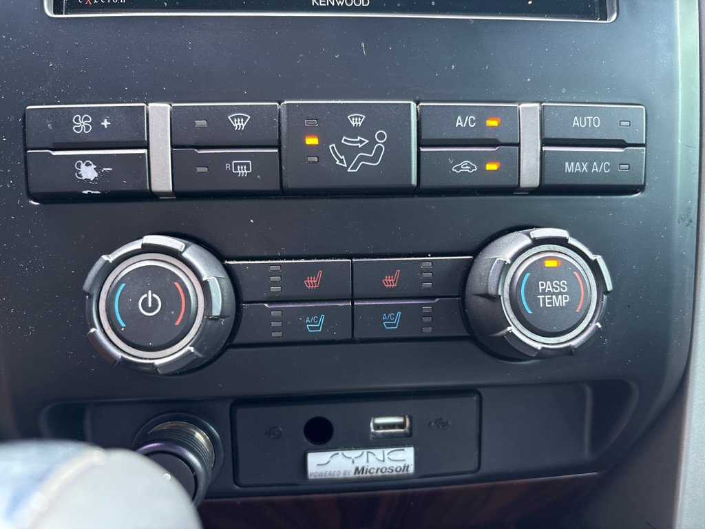 Used 2012 Ford F150 Lariat w/ Lariat Plus Pkg AWD/4WD image 24