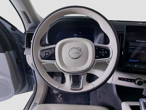 New 2026 Volvo XC90 T8 Ultra w/ Protection Package Premier AWD/4WD image 11