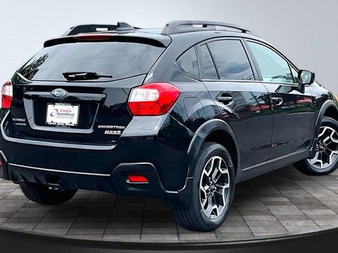 Used 2017 Subaru Crosstrek 2.0i Premium AWD/4WD image 5