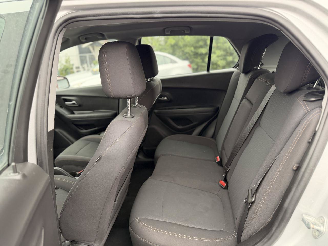 Used 2019 Chevrolet Trax LS FWD image 35