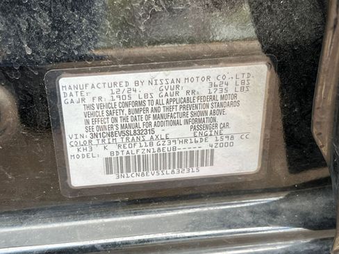 Used 2025 Nissan Versa SV image 24