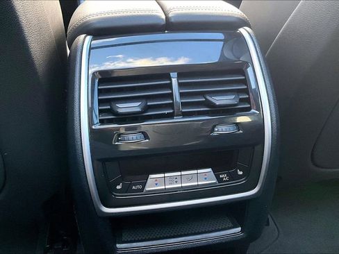 Used 2023 BMW X5 xDrive40i image 10