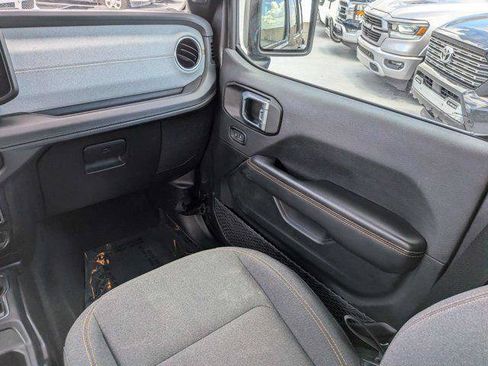 Certified 2025 Jeep Wrangler Unlimited Sahara AWD/4WD image 17