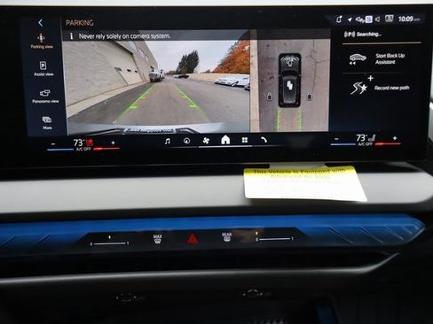 Used 2025 BMW X3 xDrive30i w/ Premium Package image 27