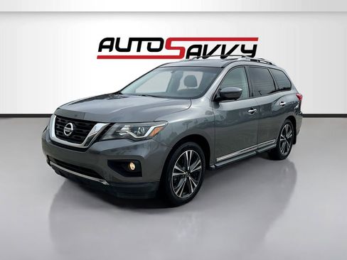Used 2019 Nissan Pathfinder Platinum w/ Cargo Package FWD image 3