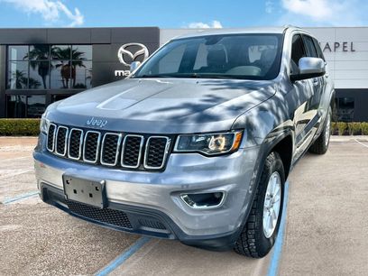 Used 2018 Jeep Grand Cherokee Laredo
