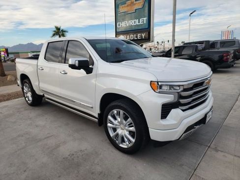 Used 2024 Chevrolet Silverado 1500 High Country image 2