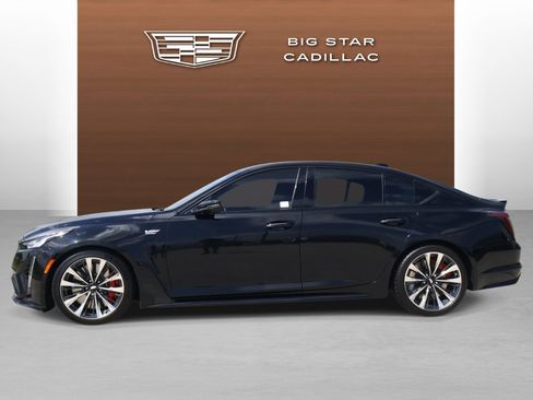 Used 2022 Cadillac CT5 V Blackwing w/ Parking Package RWD image 2