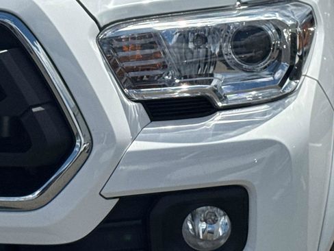 Used 2023 Toyota Tacoma SR5 RWD image 10