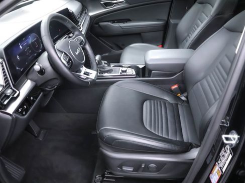 Used 2021 Toyota Camry LE w/ Cold Weather Package image 6