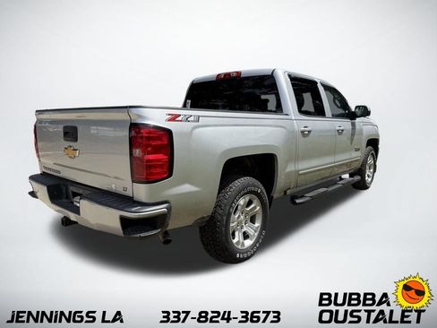 Used 2018 Chevrolet Silverado 1500 LT w/ Texas Edition AWD/4WD image 4