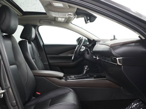 Used 2023 MAZDA CX-30 AWD 2.5 S w/ Premium Package image 11