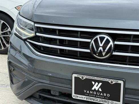 Used 2022 Volkswagen Tiguan SE image 4