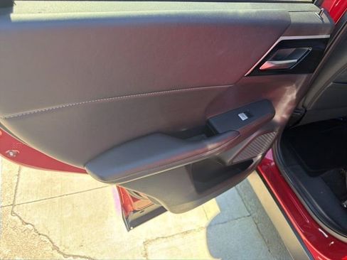 Used 2024 Mitsubishi Outlander SE image 18