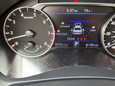 Used 2025 Nissan Altima 2.5 SV FWD image 16