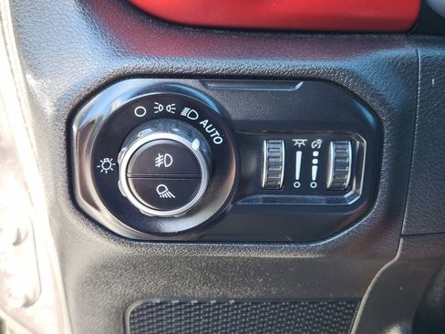 Used 2020 Jeep Gladiator Rubicon image 27