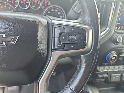 Used 2019 Chevrolet Silverado 1500 LT Trail Boss AWD/4WD image 18
