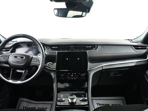 Used 2022 Jeep Grand Cherokee Trailhawk AWD/4WD image 7