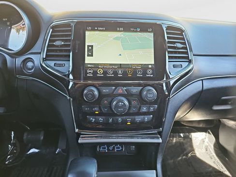 Used 2021 Jeep Grand Cherokee Limited AWD/4WD image 15
