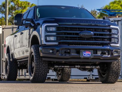 New 2025 Ford F250 Lariat w/ FX4 Off-Road Package