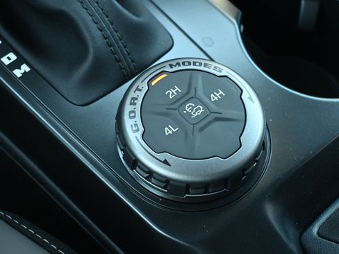New 2026 Ford Bronco Outer Banks AWD/4WD image 29