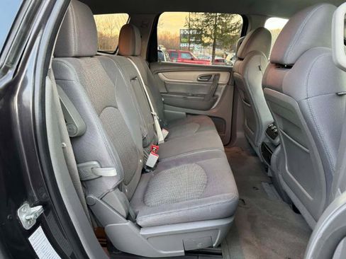 Used 2015 Chevrolet Traverse LT image 17