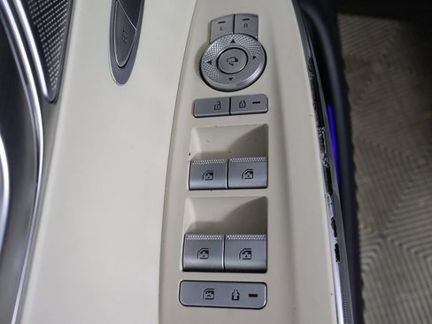 Used 2022 Genesis GV70 3.5T Sport w/ Sport Advanced Package AWD/4WD image 38