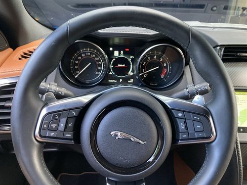 Used 2019 Jaguar F-TYPE R AWD/4WD image 21